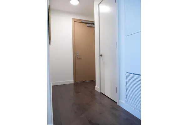 #3410 10360 102 ST NW photo 3