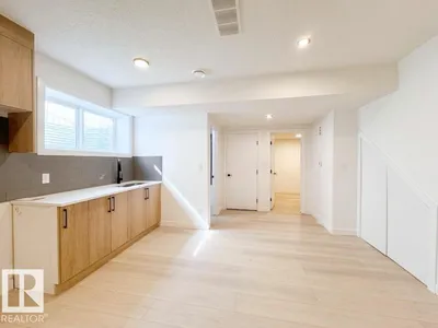11642/44 94street NW photo 21