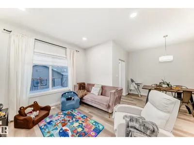 332 29 ST SW photo 23