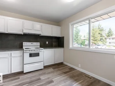 3159 138 AV NW photo 7