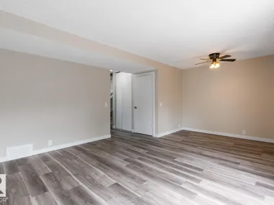 3159 138 AV NW photo 17