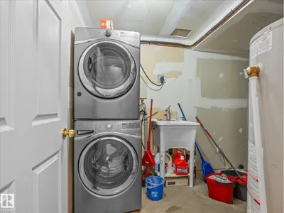 10109 80 ST NW photo 19