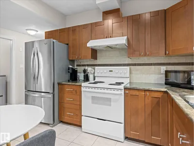 10109 80 ST NW photo 25