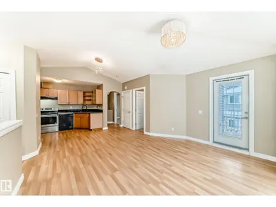 #48 150 EDWARDS DR SW photo 5