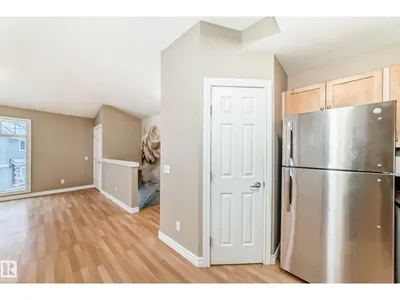 #48 150 EDWARDS DR SW photo 9