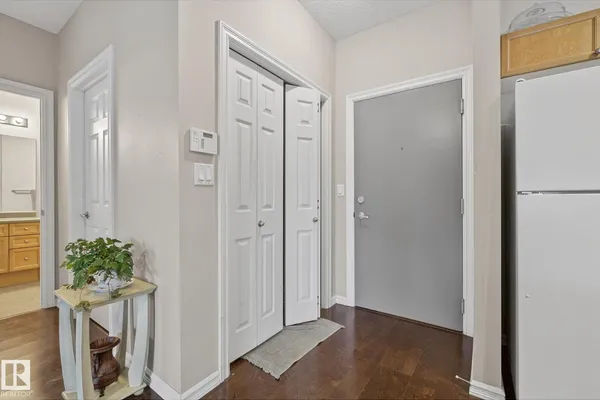 #111 226 Macewan Road SW photo 3