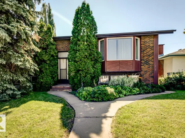 5811 92 AV NW, Edmonton