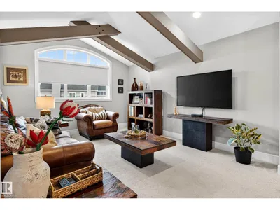 9036 24 AV SW photo 29