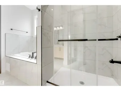 9336 183 AV NW photo 43