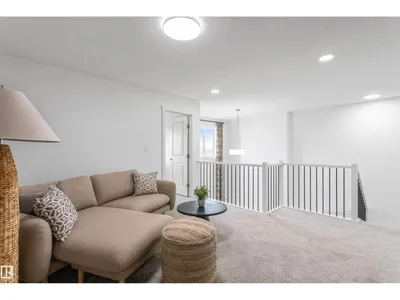20841 15a AV NW photo 16
