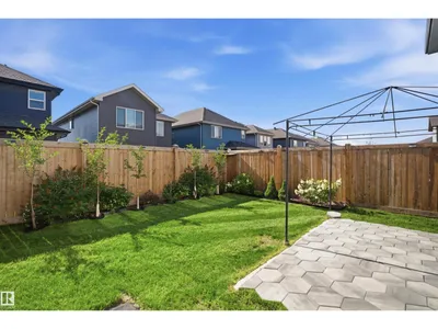 2027 13 AV NW photo 48