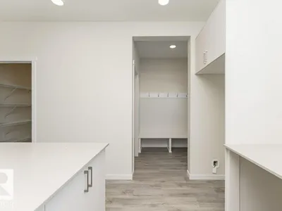 6281 175A AV NW photo 10