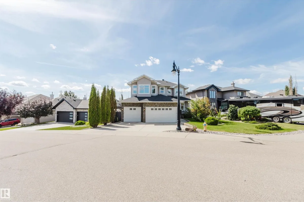 3412 MACNEIL LI NW exterior
