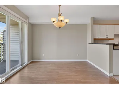 #3 2505 42 ST NW photo 15