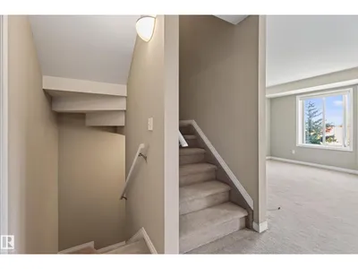 #3 2505 42 ST NW photo 22