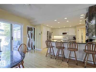 10814 125 ST NW NW photo 12
