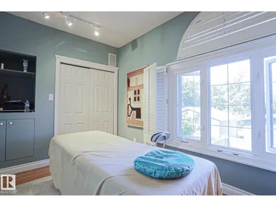 10814 125 ST NW NW photo 33