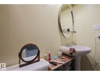 10814 125 ST NW NW photo 47