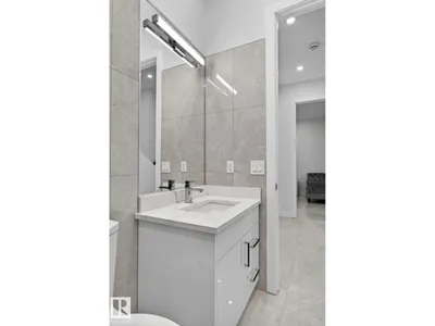 7304 164 AV NW photo 37