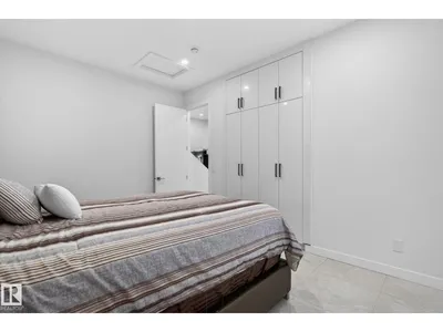 7304 164 AV NW photo 39