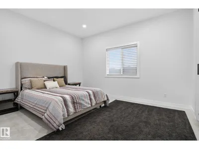 7304 164 AV NW photo 40
