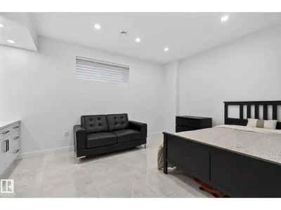 7304 164 AV NW photo 50