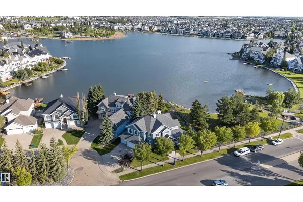 1251 SUMMERSIDE DR SW photo 2