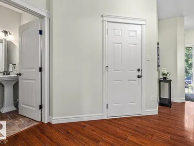 11506 17 AV SW photo 16