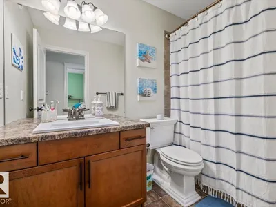11506 17 AV SW photo 22