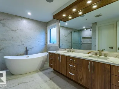12306 39 AV NW photo 27
