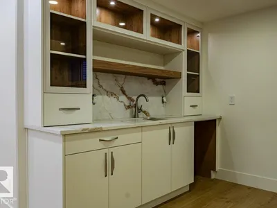 12306 39 AV NW photo 62