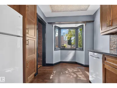 13351 109A AV NW photo 13