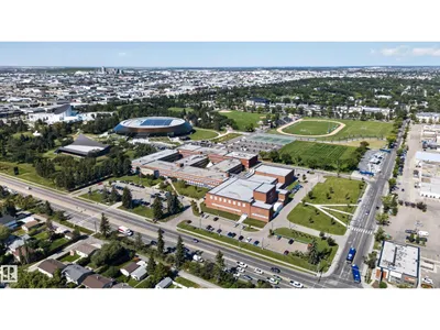13351 109A AV NW photo 30
