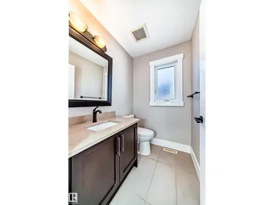 10711 70 AV NW photo 21