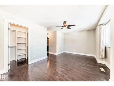 10711 70 AV NW photo 25