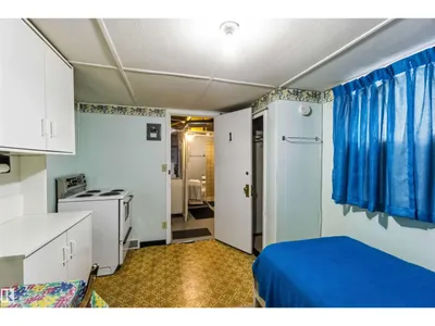 11710 94 Street NW photo 48