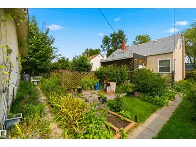 11710 94 Street NW photo 59