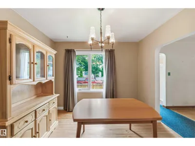 11710 94 Street NW photo 15