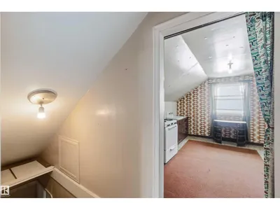 11710 94 Street NW photo 26