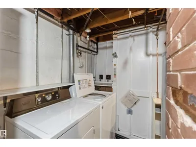 11710 94 Street NW photo 38