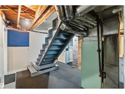 11710 94 Street NW photo 36