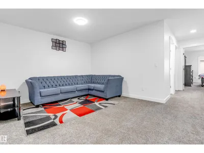 1336 11 AV NW photo 34