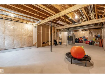 1336 11 AV NW photo 48