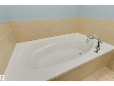11210 60 ST NW photo 31