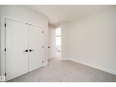 8515 183 AV NW photo 28