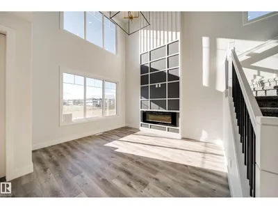 8515 183 AV NW photo 15
