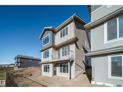 8515 183 AV NW photo 33