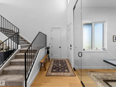 9624 99A ST NW photo 31