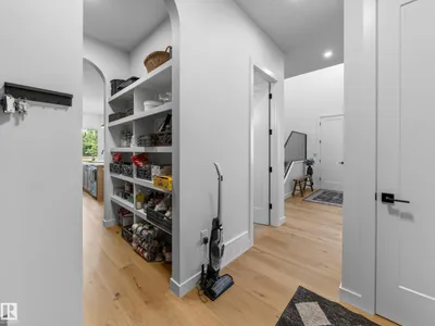 9624 99A ST NW photo 17