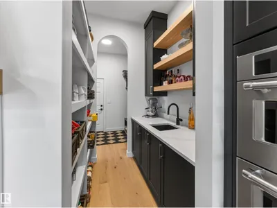 9624 99A ST NW photo 16